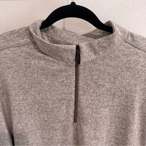 Greg Norman Collection Light Gray Quarter Zip-Up Pull Over